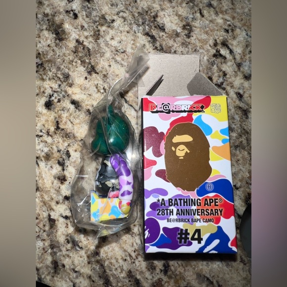Bape Bearbrick - Picture 3 of 8